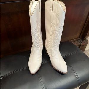 Boutique Boots